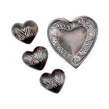 Kisii Soapstone Heart Set – Stripe